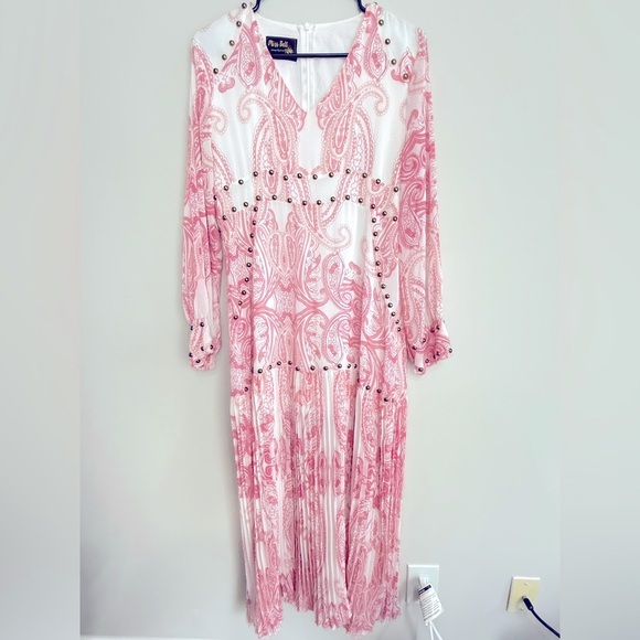 Miss bell Dresses & Skirts - Elegant Pink Paisley Maxi Dress Size XXL